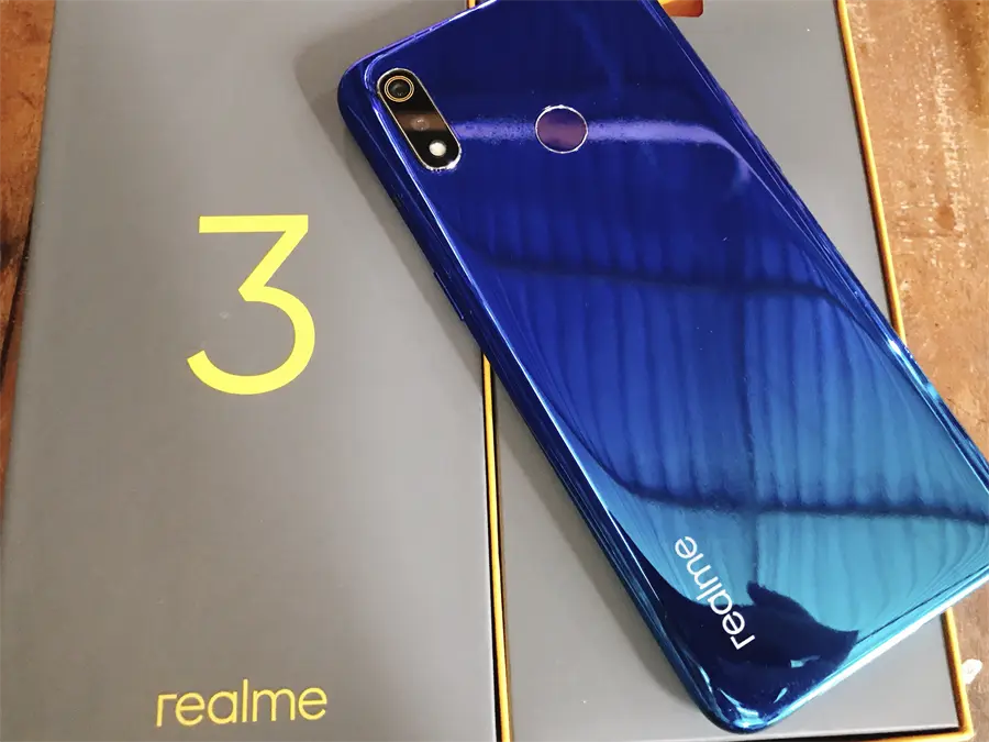Khách hàng review Điện thoại realme 3 32GB 2