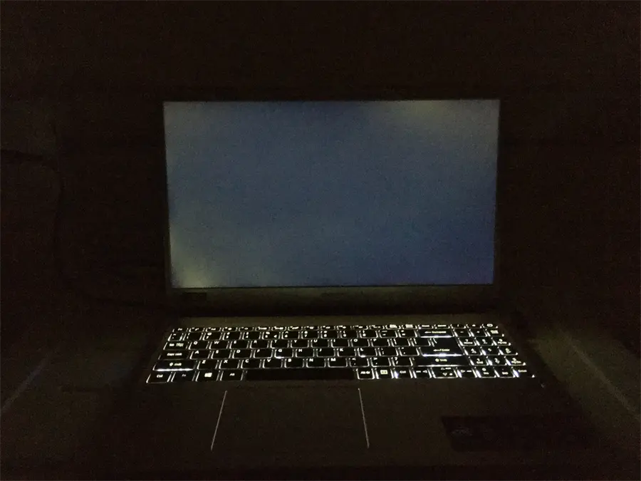 Khách hàng review Laptop Acer Swift 3 SF315 52G 87N4 i7 8550U/8GB/128GB/2GB MX150/Win10 (NX.GZCSV.005) 4