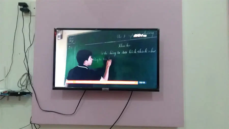 Khách hàng review Android Tivi TCL 32 inch L32S6500 14