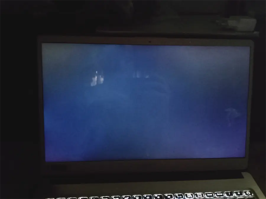 Khách hàng review Laptop Acer Swift 3 SF315 52G 87N4 i7 8550U/8GB/128GB/2GB MX150/Win10 (NX.GZCSV.005) 3