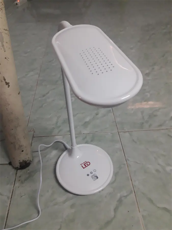 Khách hàng review Đèn bàn học Điện Quang LDL05 1
