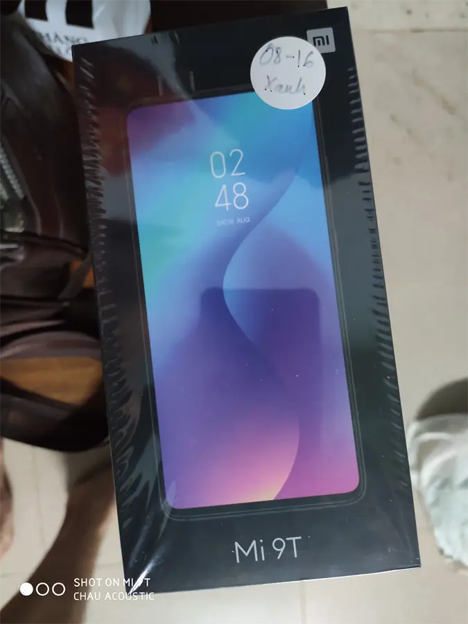 Khách hàng review Điện thoại Xiaomi Mi 9T (6GB/64GB) 4