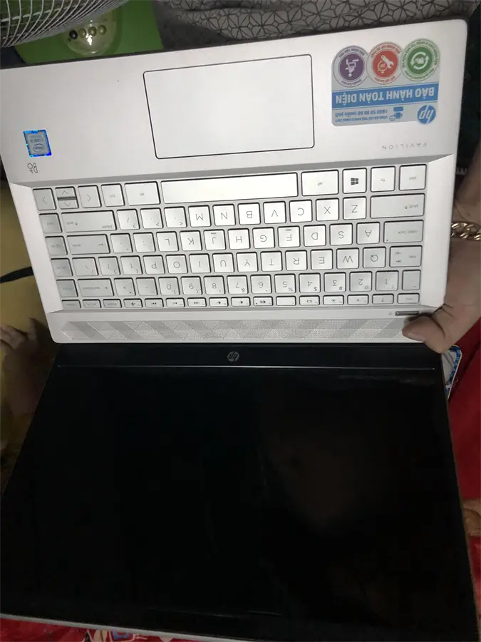 Khách hàng review Laptop HP Pavilion 14 ce2035tu i3 8145U/4GB/1TB/Win10 (6YZ18PA) 1
