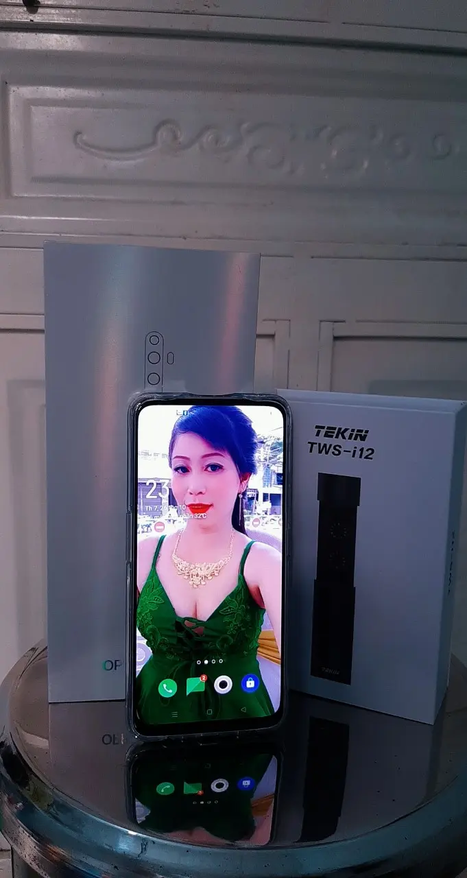 Khách hàng review Điện thoại OPPO Reno2 F 19
