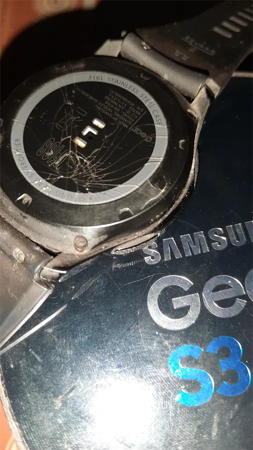 Khách hàng review Đồng hồ thông minh Samsung Gear S3 Frontier 2