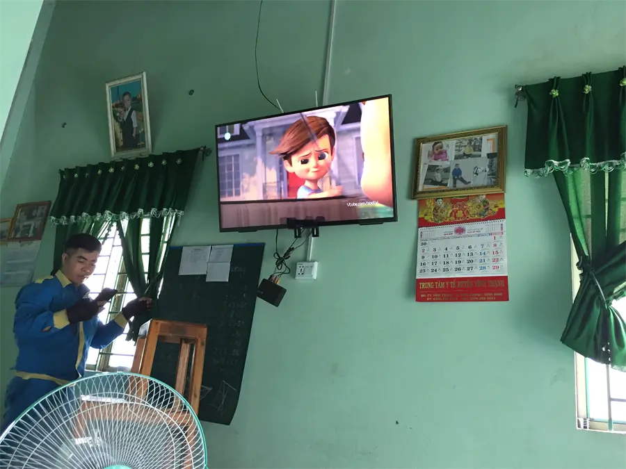 Khách hàng review Android Tivi Sony 43 inch KDL-43W800G 6