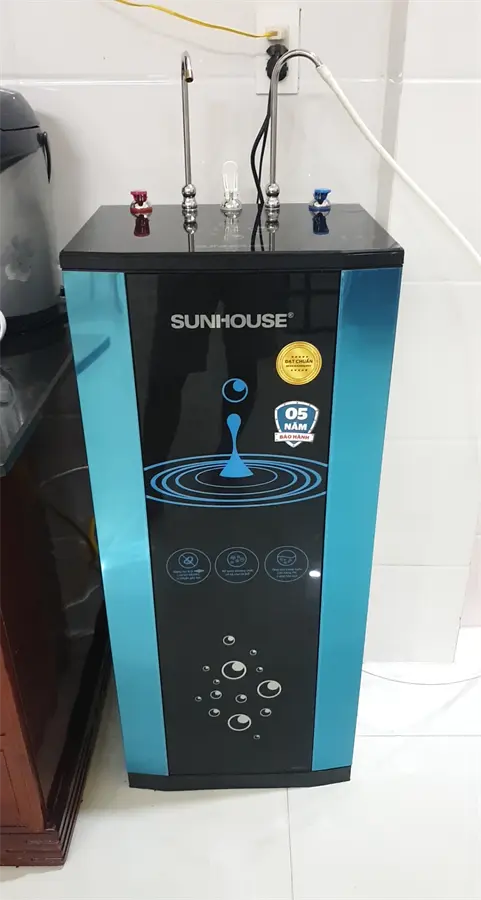 Khách hàng review Máy lọc nước RO nóng nguội lạnh Sunhouse SHR76210CK 10 lõi 39