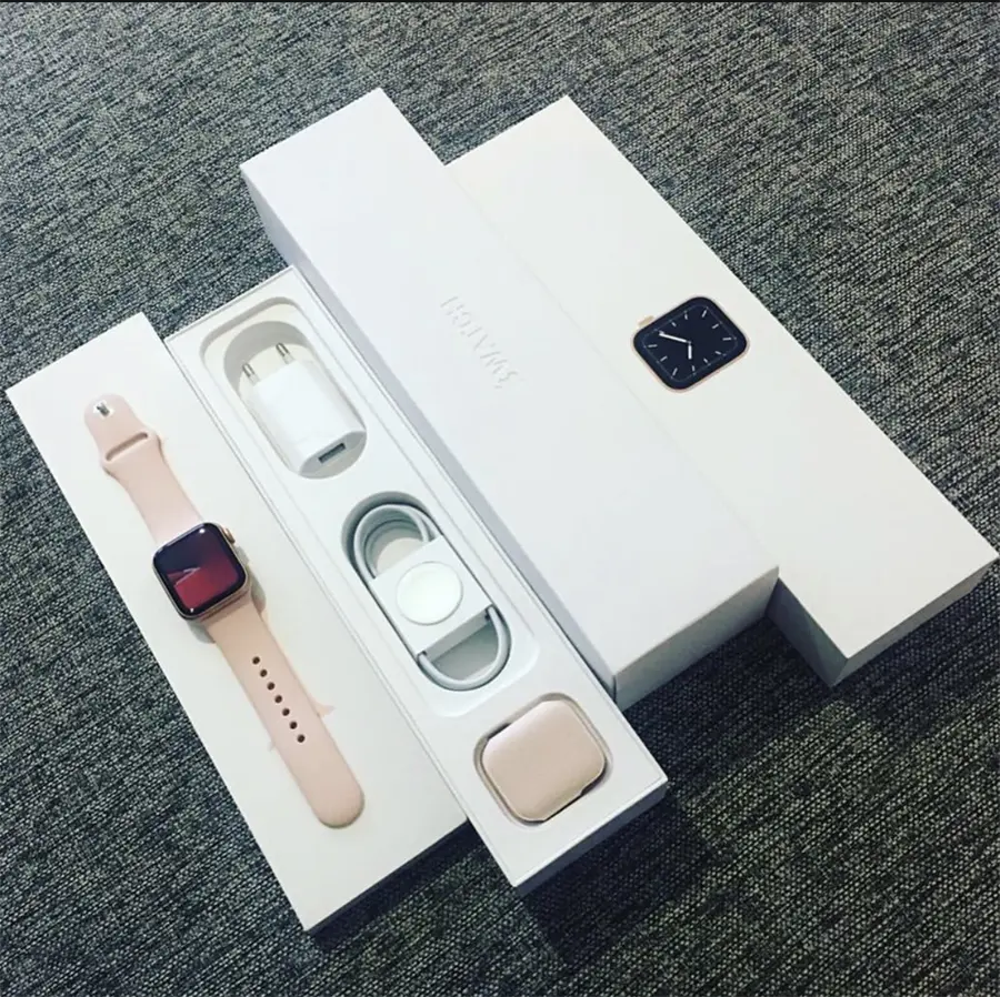 Khách hàng review Đồng hồ thông minh Apple Watch S5 40mm viền nhôm dây cao su 1