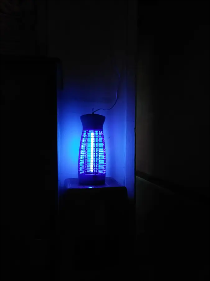 Khách hàng review Đèn diệt côn trùng đa năng Comet CM069 26
