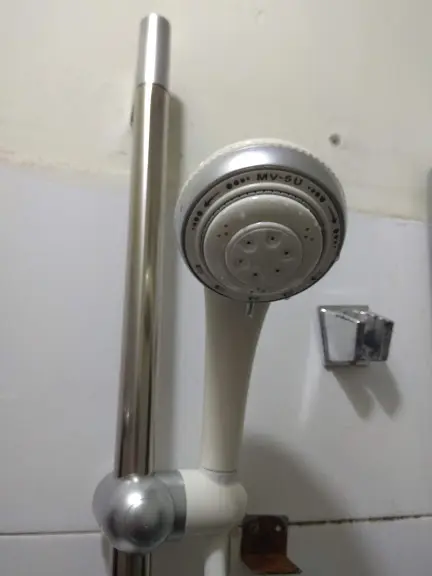 Khách hàng review Máy nước nóng trực tiếp Electrolux 4500W EWE451GX-DWB 24