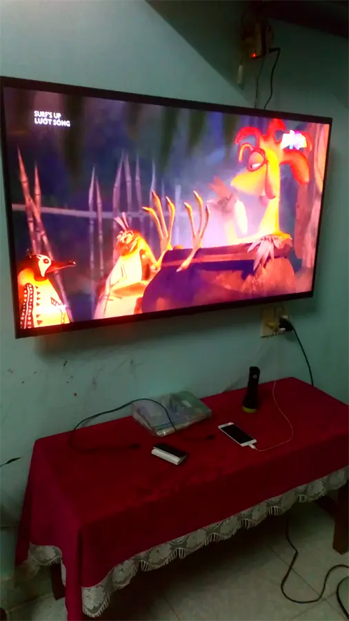 Khách hàng review Smart Tivi Samsung 4K 55 inch UA55RU7100 1