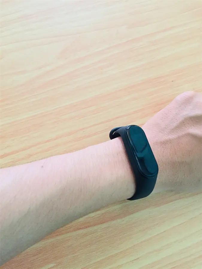 Khách hàng review Vòng đeo tay thông minh Mi Band 4 47