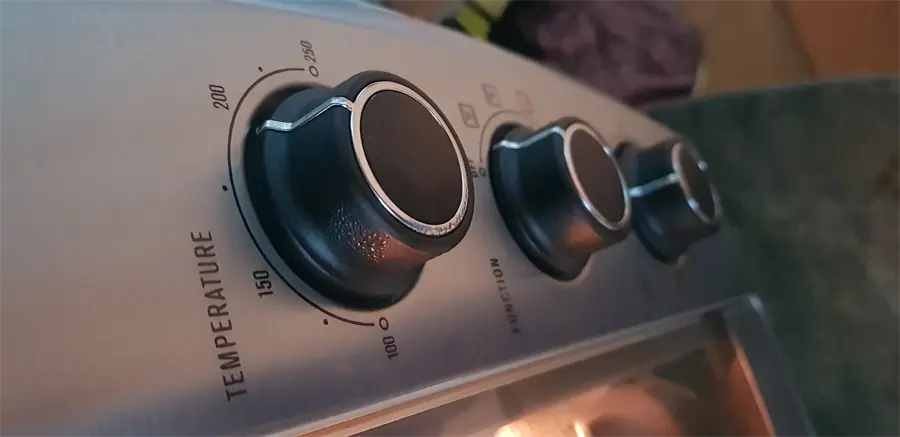 Khách hàng review Lò nướng Electrolux EOT38MXC 38 lít 14