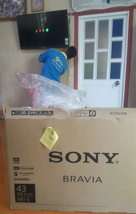 Khách hàng review Android Tivi Sony 4K 43 inch KD-43X8000G 12