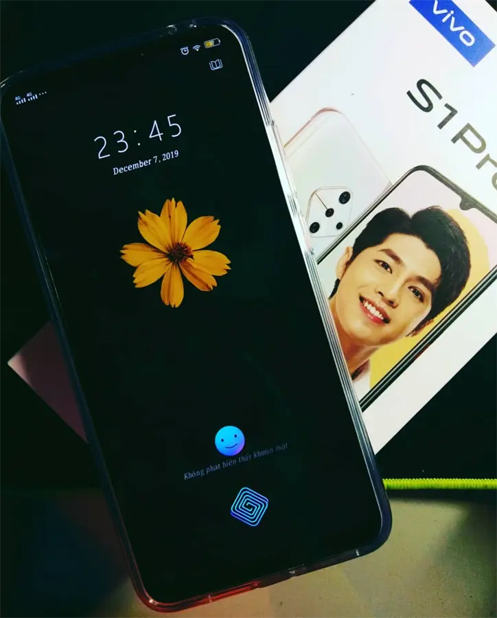 Khách hàng review Điện thoại Vivo S1 Pro 4