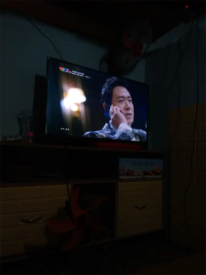 Khách hàng review Smart Tivi TCL 4K 43 inch L43P65-UF 12