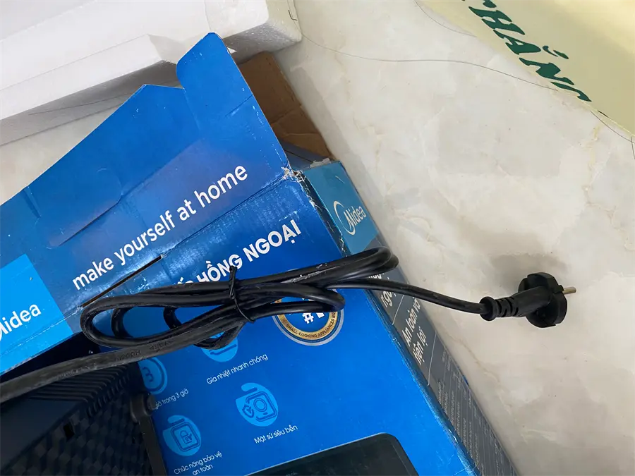 Khách hàng review Bếp hồng ngoại Midea MIR-B2018DF 3