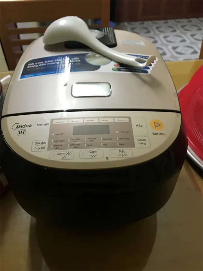 hách hàng review Nồi cơm cao tần Midea 1.5 lít MB-HS4007 6