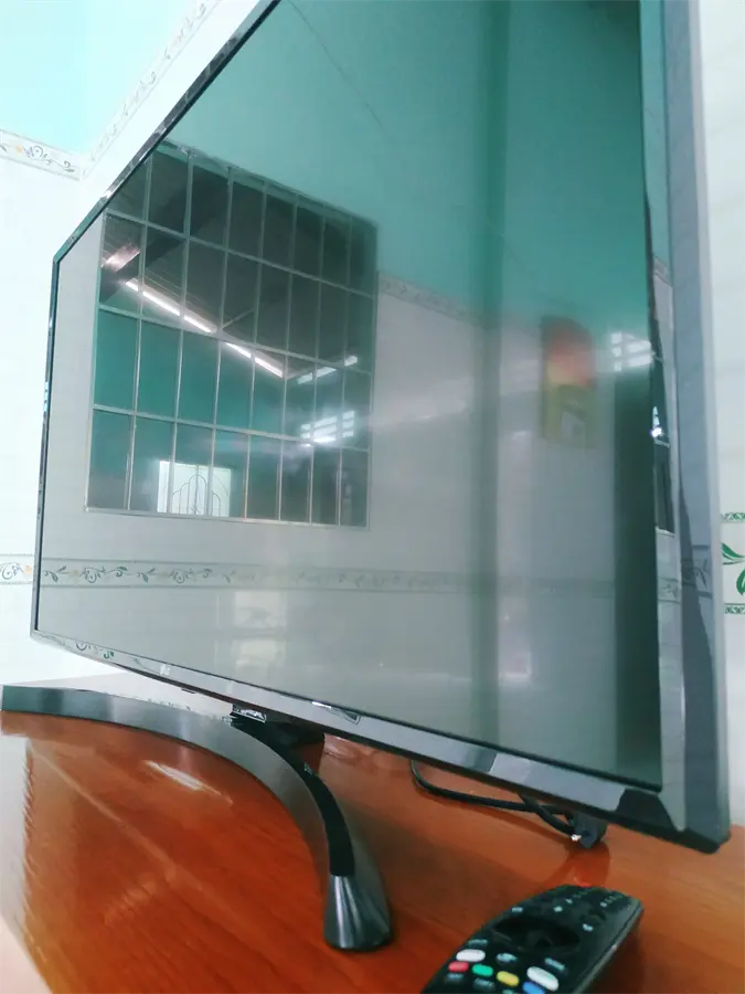 Khách hàng review Smart Tivi LG 4K 43 inch 43UK6340PTF 14