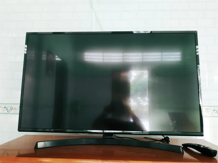 Khách hàng review Smart Tivi LG 4K 43 inch 43UK6340PTF 13