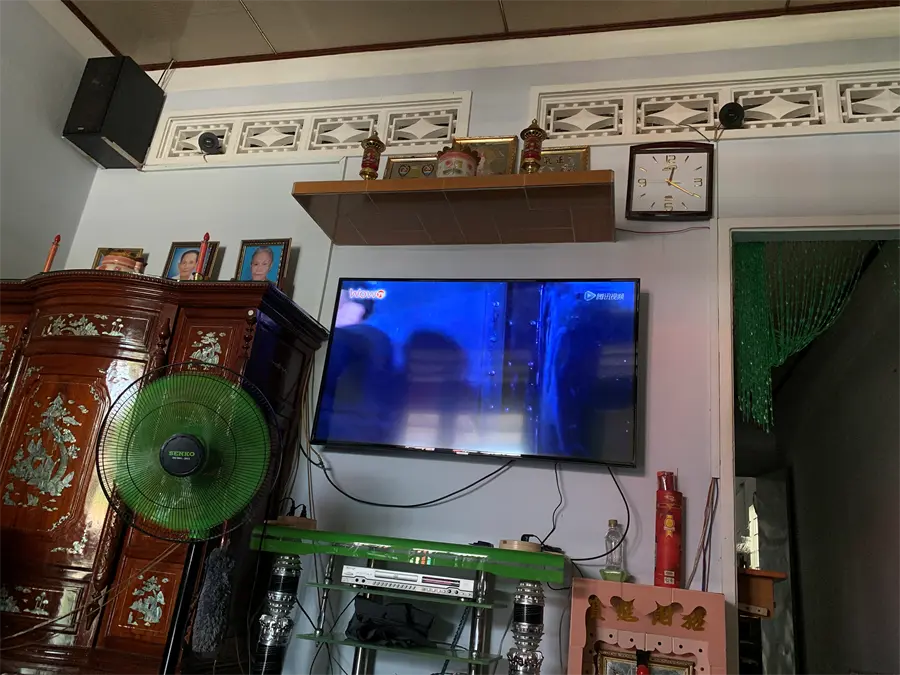 Khách hàng review Smart Tivi Samsung 4K 55 inch UA55NU7090 18