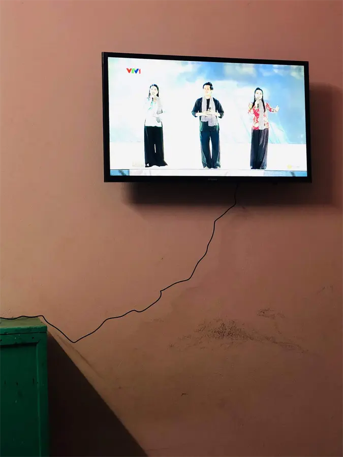 Khách hàng review Smart Tivi Samsung 32 inch UA32N4300 36
