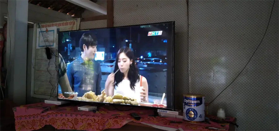 Khách hàng review Smart Tivi Samsung 4K 55 inch UA55NU7090 17