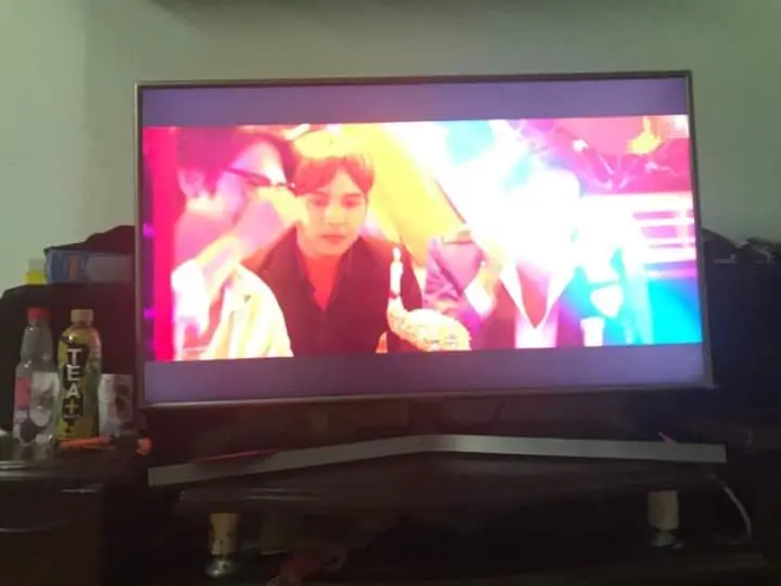 Khách hàng review Smart Tivi Samsung 4K 43 inch UA43RU7400 16