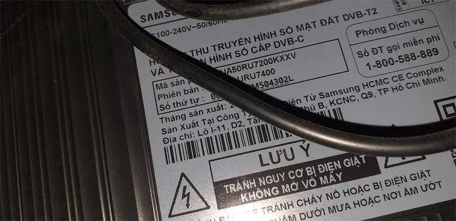 Khách hàng review Smart Tivi Samsung 4K 50 inch UA50RU7200 9