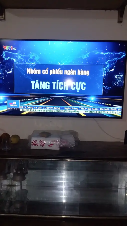 Khách hàng review Smart Tivi Samsung 4K 50 inch UA50RU7200 7