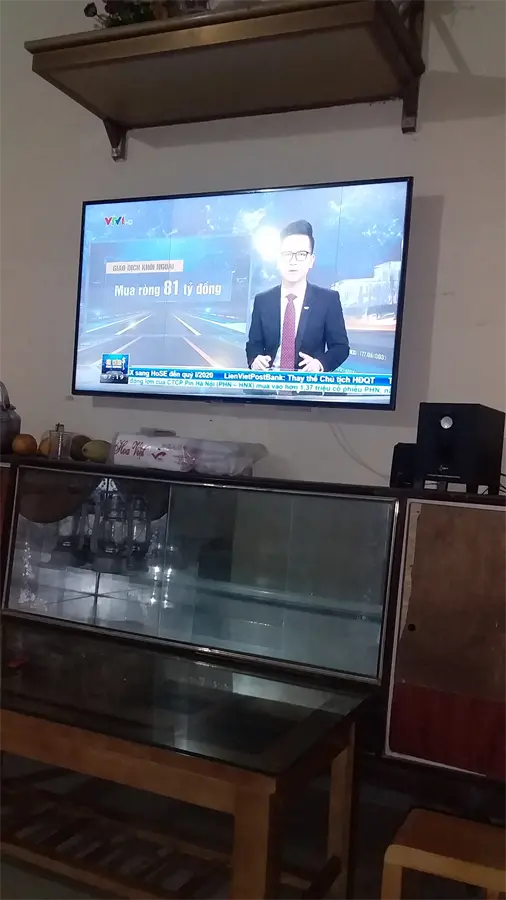 Khách hàng review Smart Tivi Samsung 4K 50 inch UA50RU7200 8