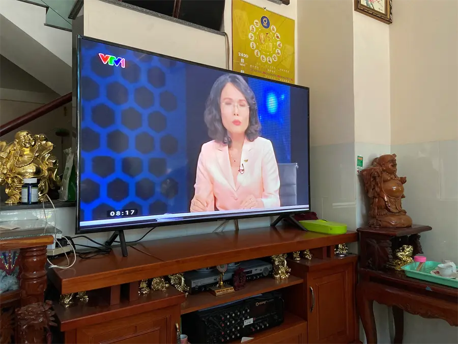 Khách hàng review Smart Tivi Samsung 4K 55 inch UA55RU7200 5