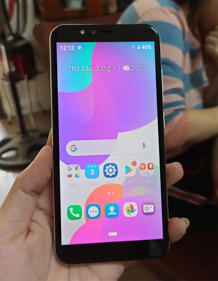 Khách hàng review Điện thoại Vsmart Bee 3 7
