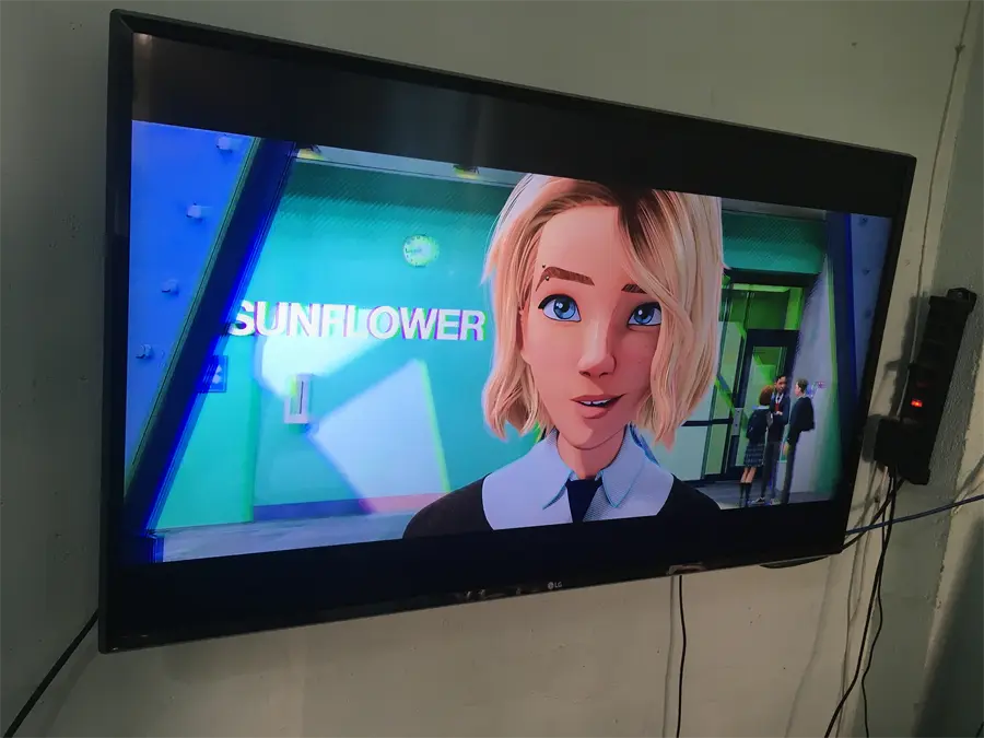 Khách hàng review Smart Tivi LG 4K 43 inch 43UK6340PTF 11