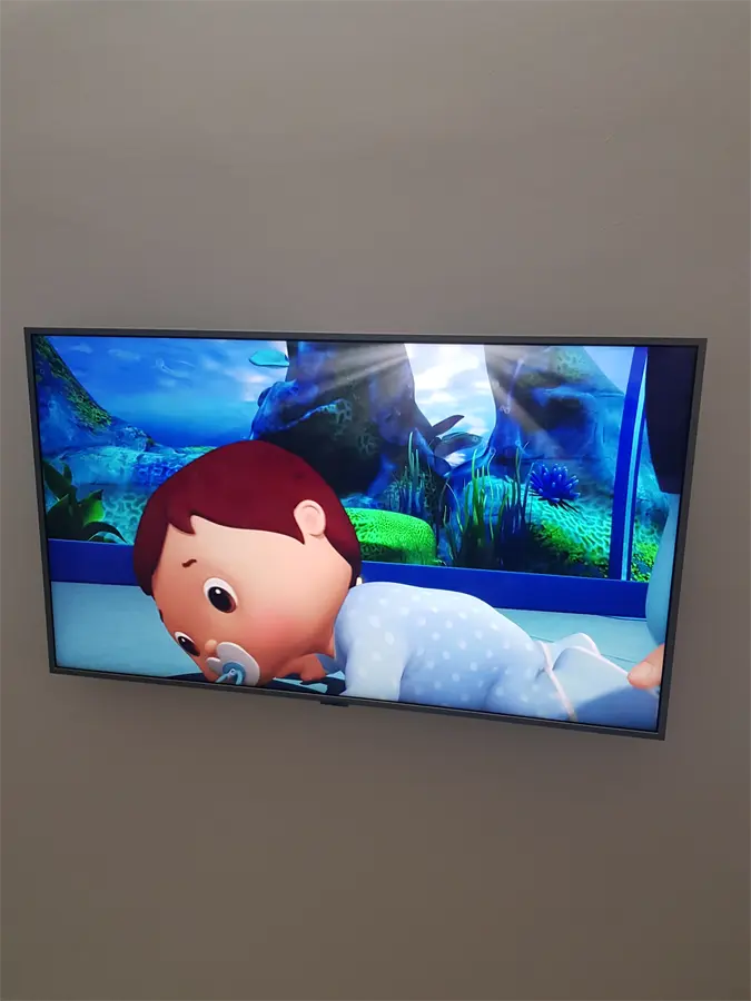 Khách hàng review Smart Tivi QLED Samsung 4K 43 inch QA43Q65R 11