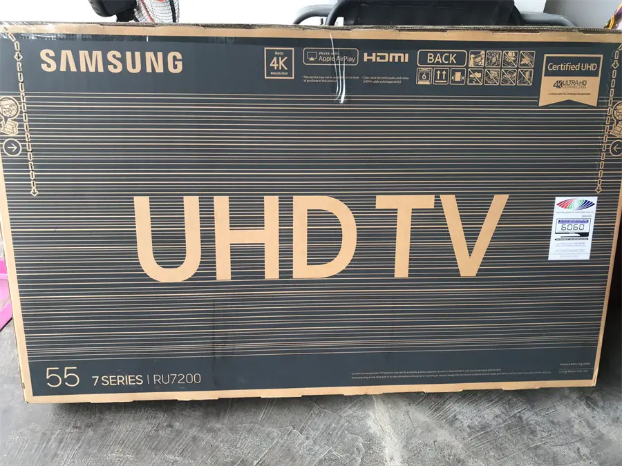 Khách hàng review Smart Tivi Samsung 4K 55 inch UA55RU7200 4