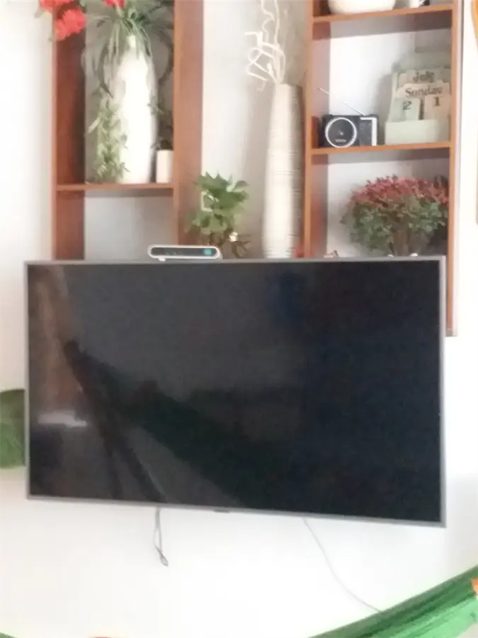 Khách hàng review Smart Tivi Samsung 4K 50 inch UA50RU7400 6