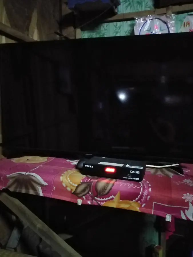 Khách hàng review Smart Tivi Samsung 40 inch UA40J5250D 7