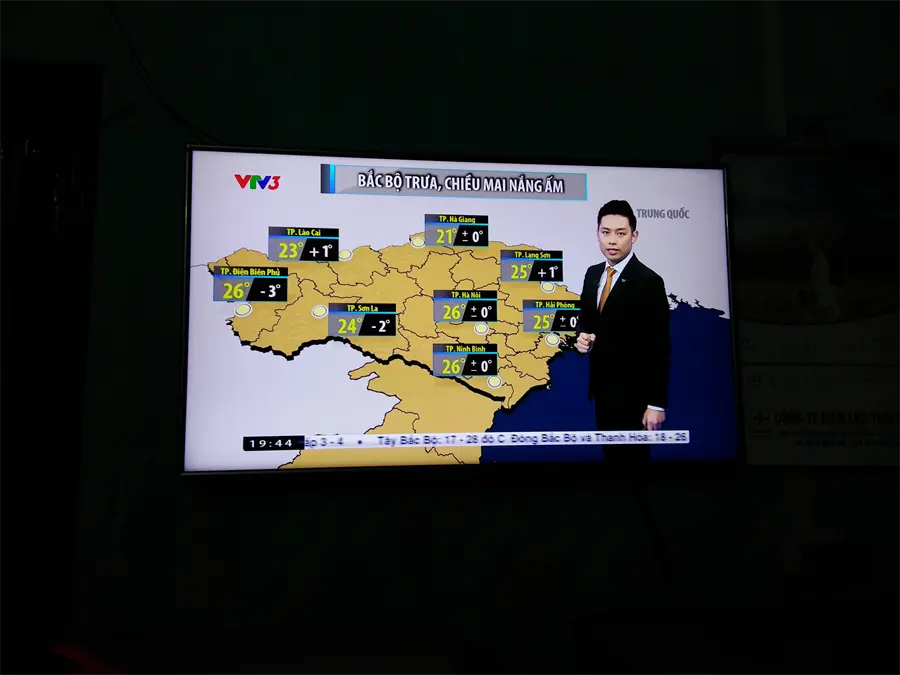 Khách hàng review Smart Tivi Samsung 4K 43 inch UA43RU7400 6