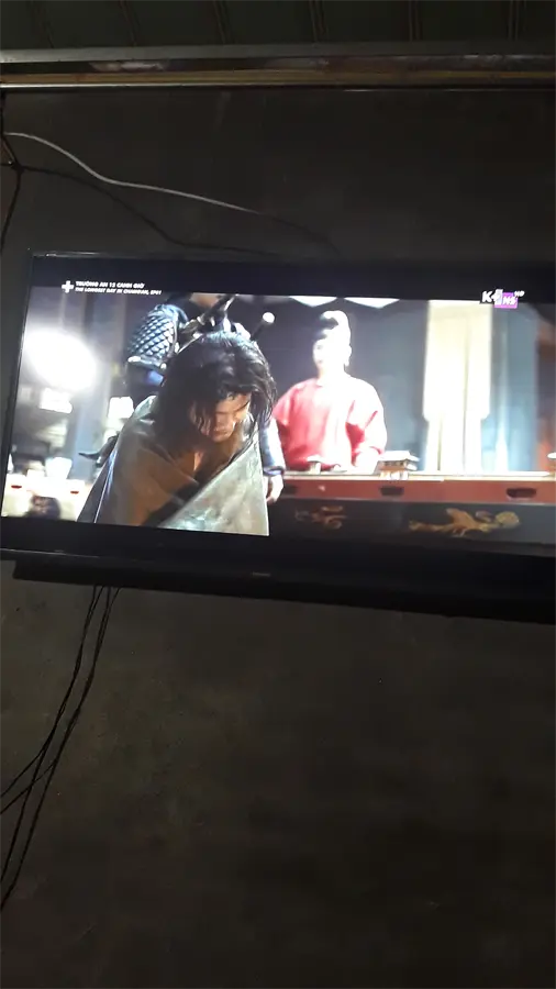 Khách hàng review Smart Tivi QLED Samsung 4K 55 inch QA55Q65R 7