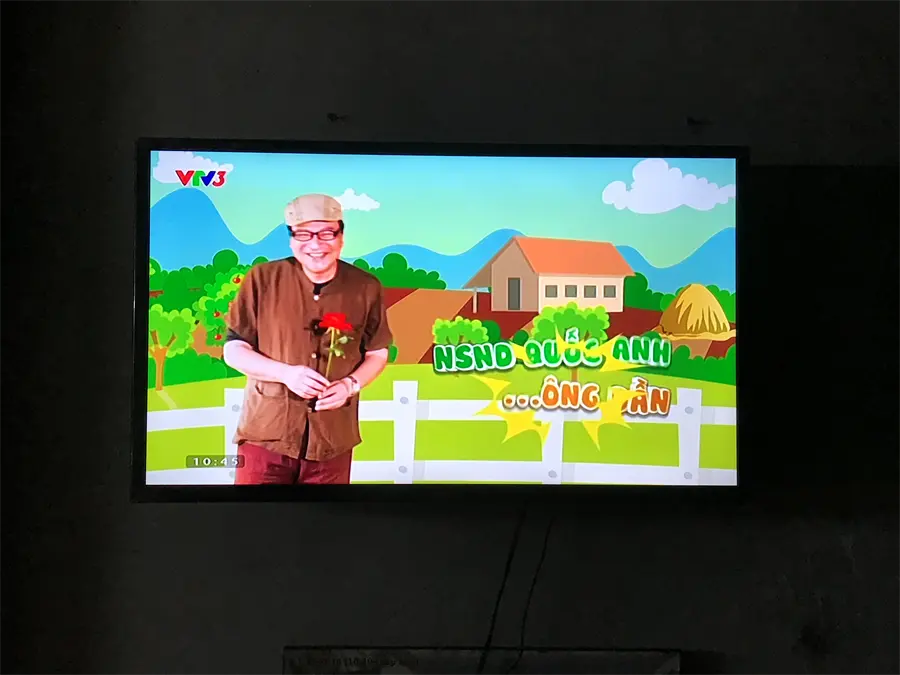 Khách hàng review Smart Tivi Samsung 32 inch UA32N4300 13