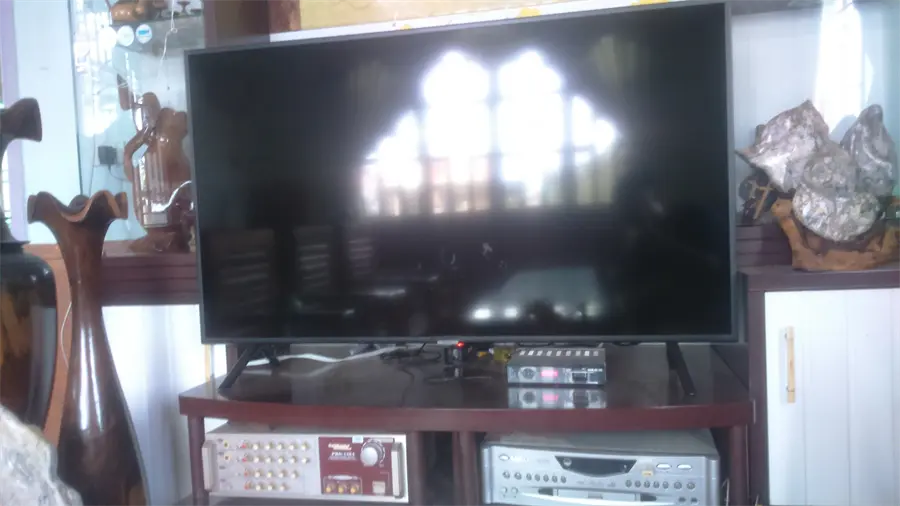 Khách hàng review Smart Tivi Samsung 4K 50 inch UA50RU7200 5