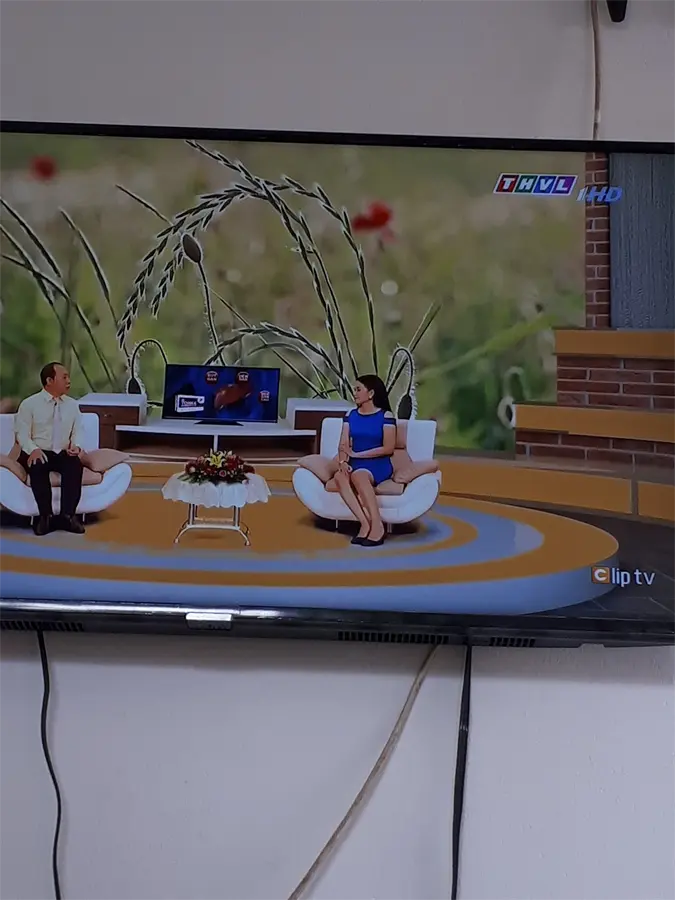 Khách hàng review Smart Tivi Samsung 4K 43 inch UA43RU7200 5