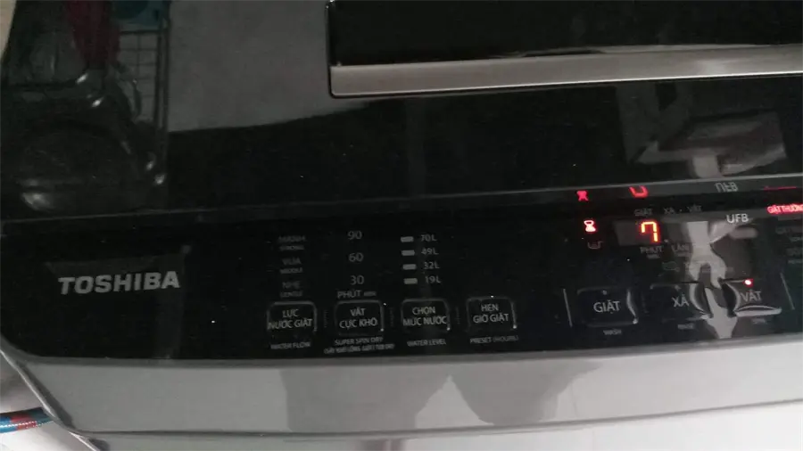 Khách hàng review Máy giặt Toshiba 9 Kg AW-H1000GV SB 10