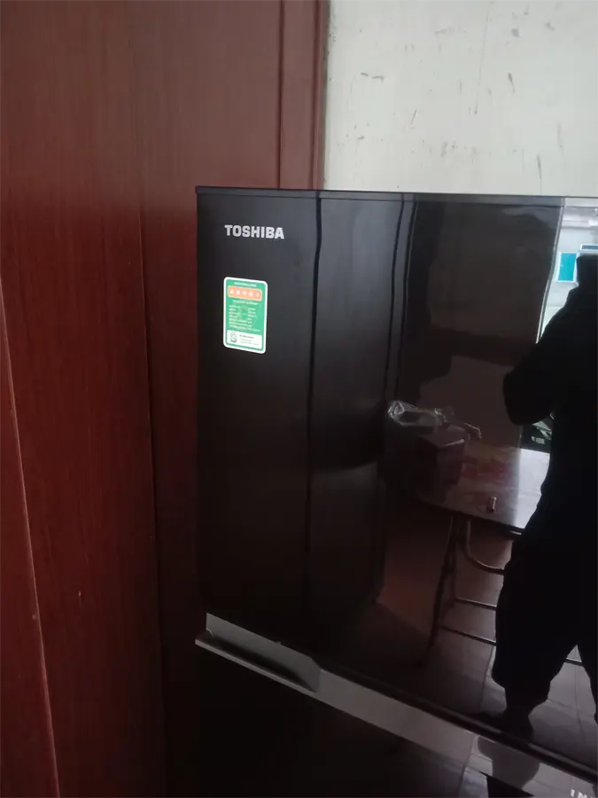 Khách hàng review Tủ lạnh Toshiba Inverter 194 lít GR-A25VM (UKG) 22