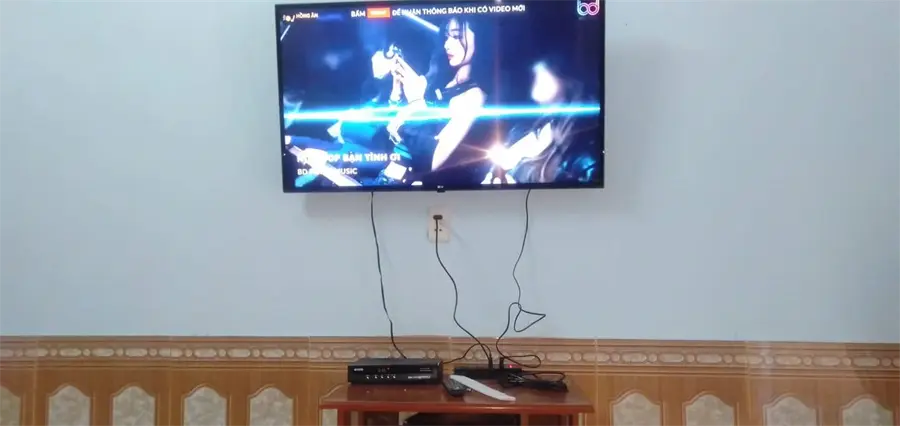 Khách hàng review Smart Tivi LG 4K 49 inch 49UM7290PTD 8