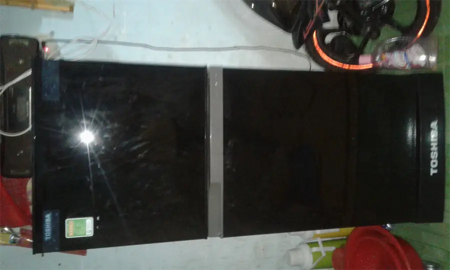 Khách hàng review Tủ lạnh Toshiba Inverter 194 lít GR-A25VM (UKG) 21