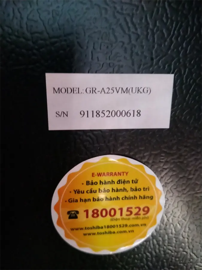 Khách hàng review Tủ lạnh Toshiba Inverter 194 lít GR-A25VM (UKG) 18