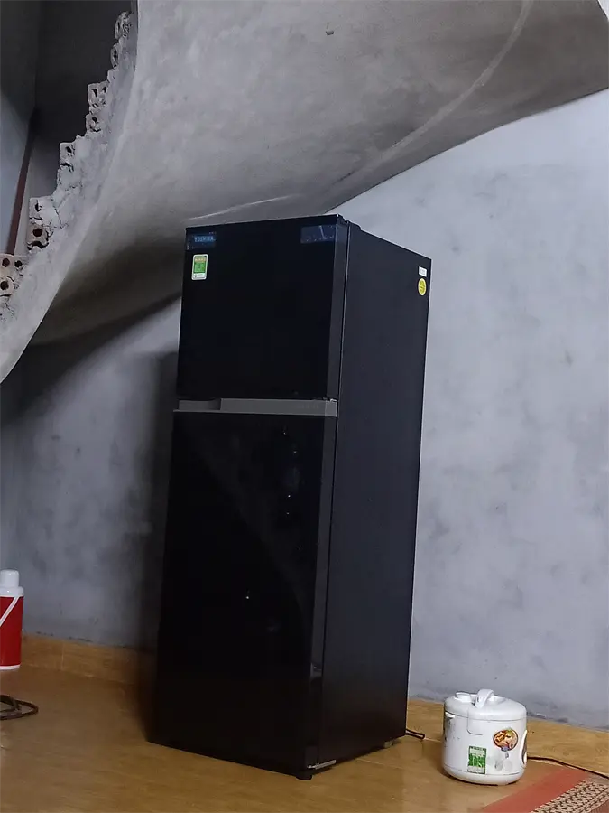 Khách hàng review Tủ lạnh Toshiba Inverter 233 lít GR-A28VM(UKG) 6