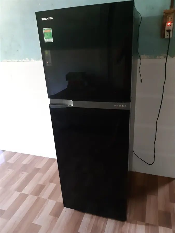 Khách hàng review Tủ lạnh Toshiba Inverter 233 lít GR-A28VM(UKG) 5